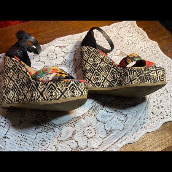 MIA Multicolor Patterned Platform Wedges - Picture 16 of 16